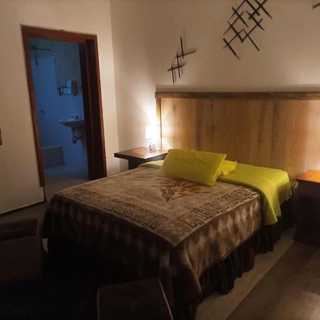 La Perla Cuencana Hostal Exteriör bild